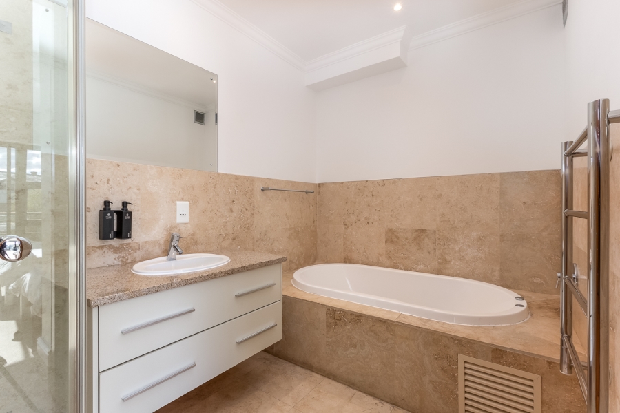 3 Bedroom Property for Sale in Pearl Valley at Val de Vie Western Cape